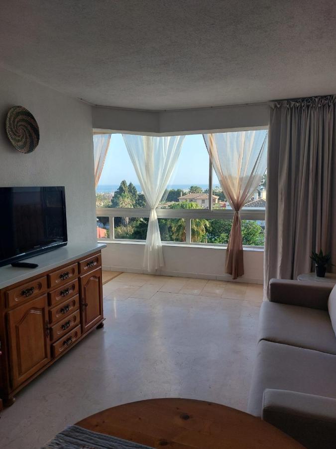 Lovely Apartment In Torremolinos Views Of The Sea, Pool, Terrace, Sofa Bed And Fully Equipped Kitchen Exterior foto